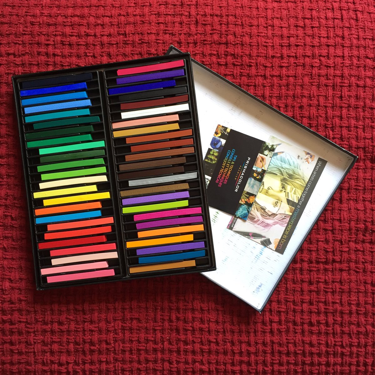 Phấn Tiễn Lõi Mềm Cao Cấp Prismacolor Premier® Art Stix®